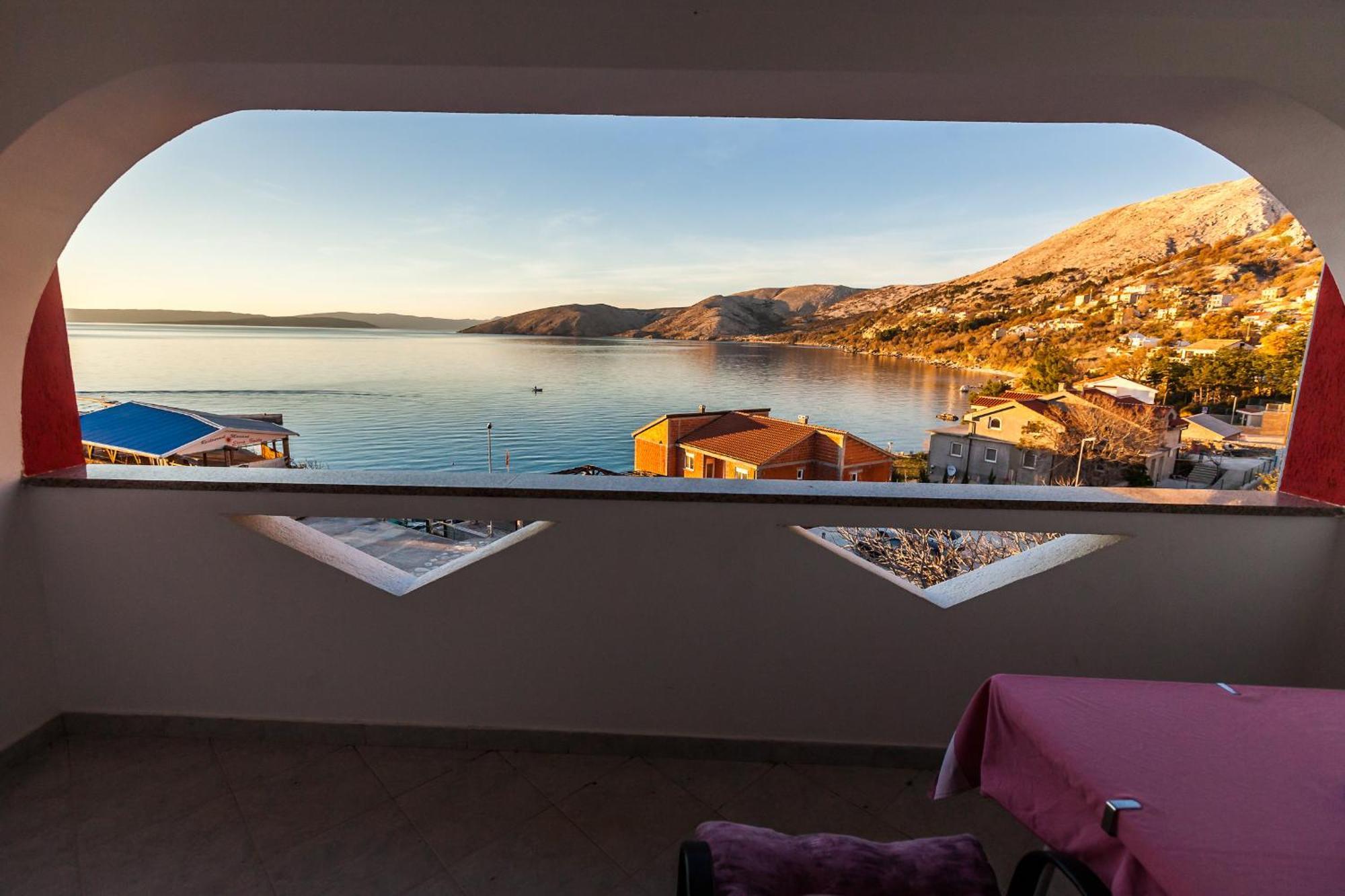 Rooms Nadia Stara Baška الغرفة الصورة