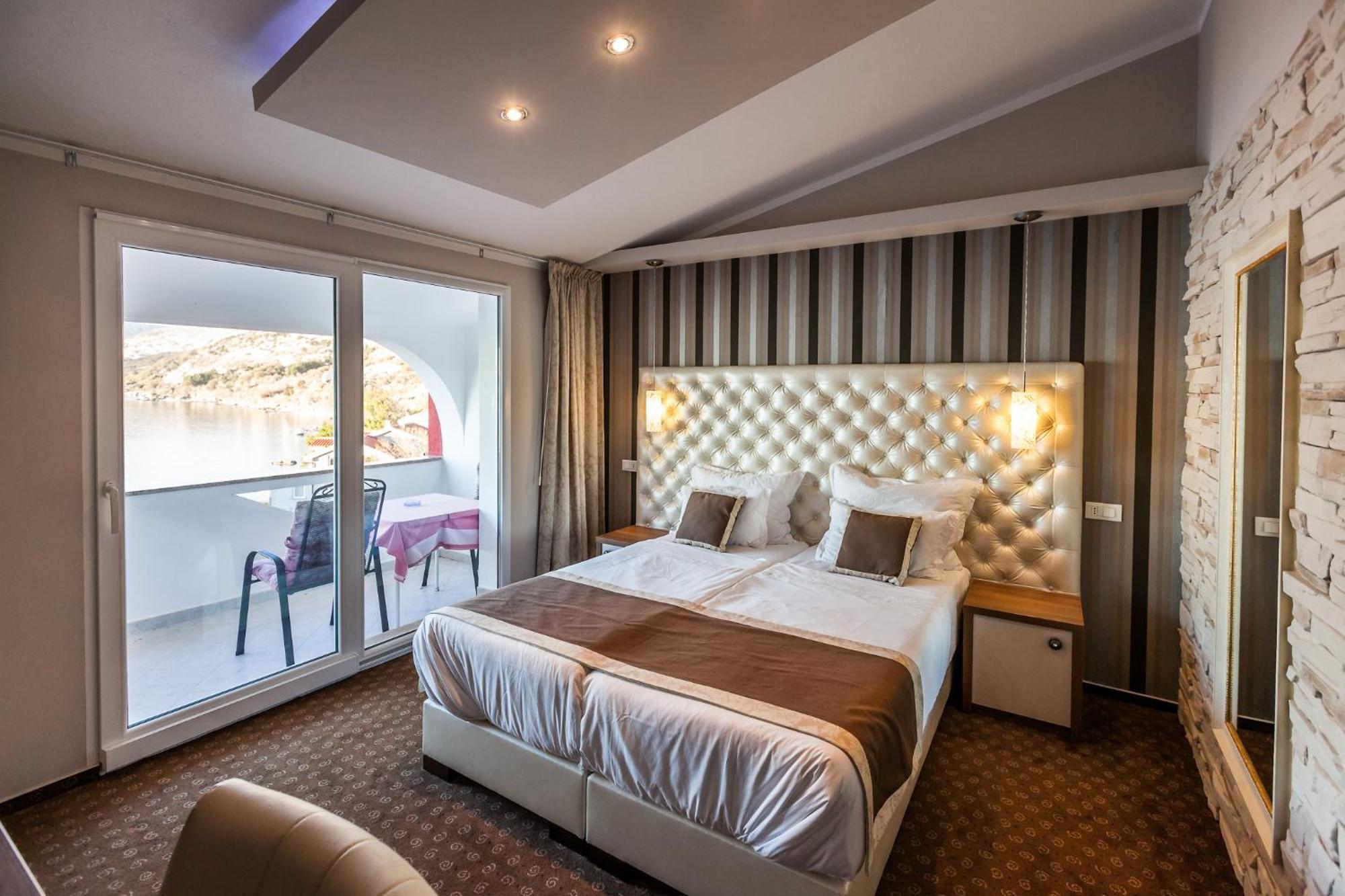 Rooms Nadia Stara Baška الغرفة الصورة