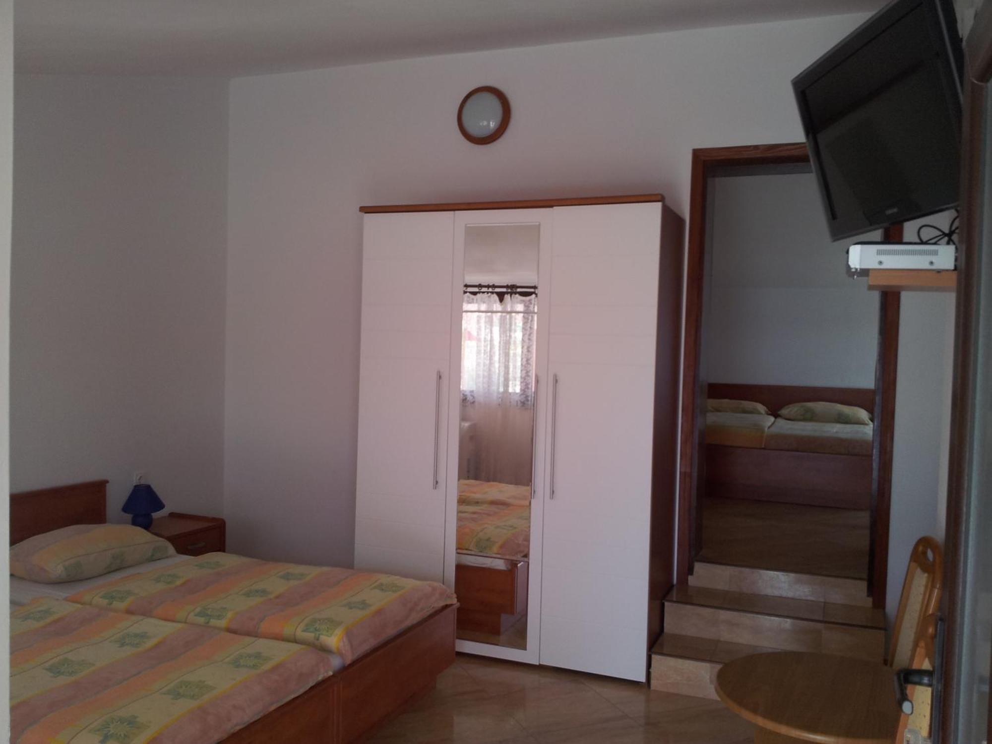 Rooms Nadia Stara Baška الغرفة الصورة