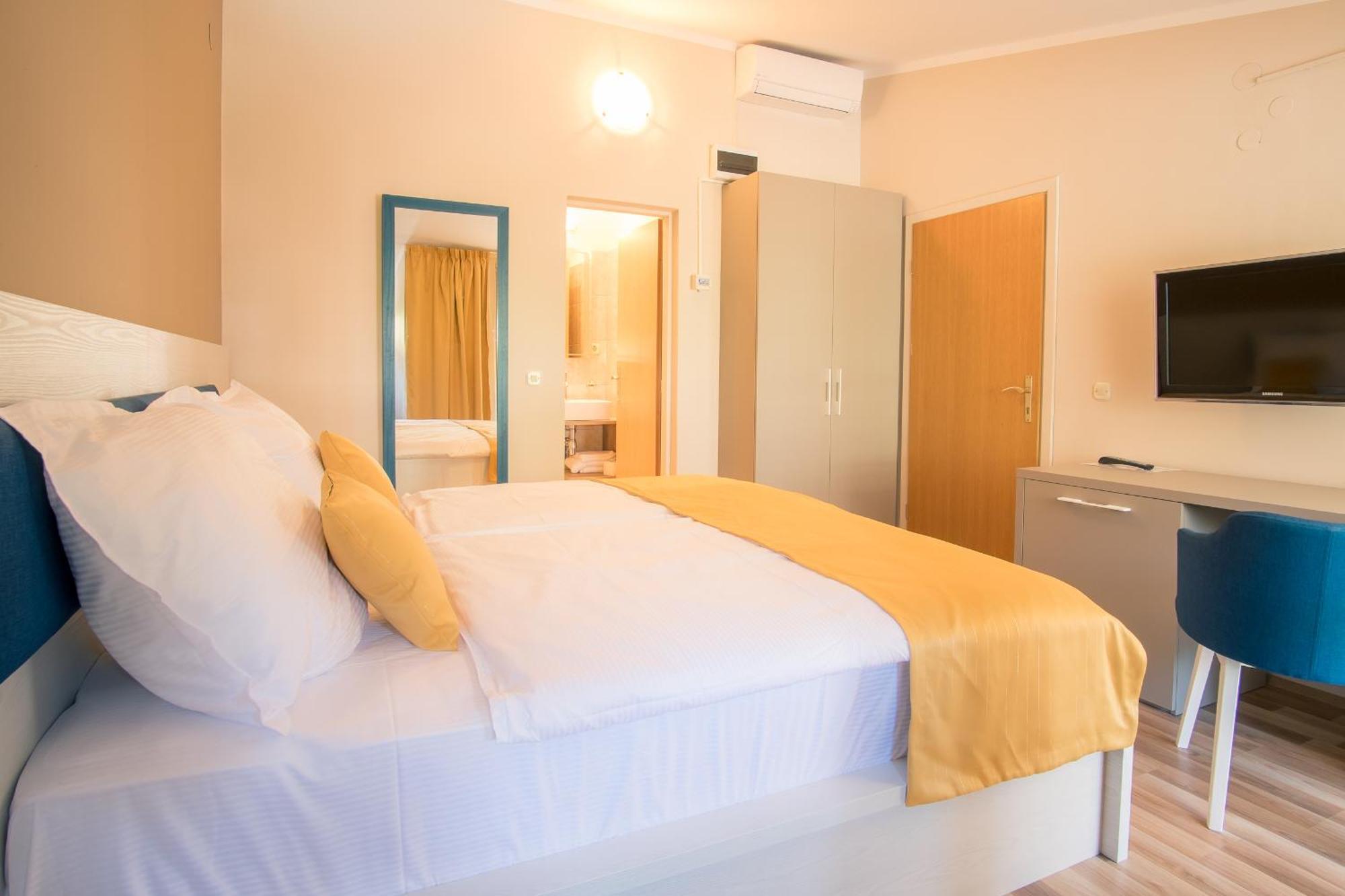 Rooms Nadia Stara Baška الغرفة الصورة