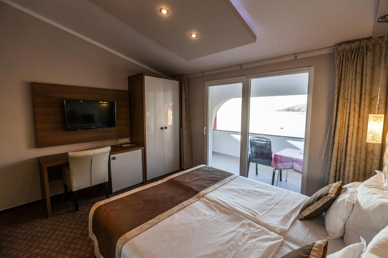 Rooms Nadia Stara Baška الغرفة الصورة
